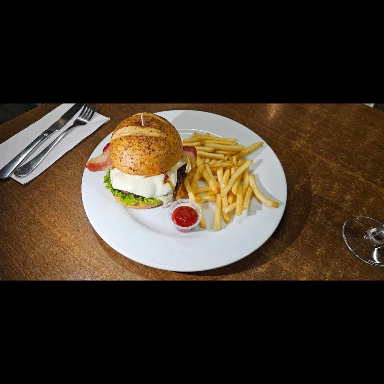 Amor Burger