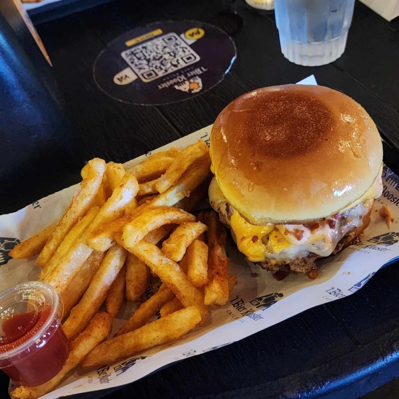 HAMBURGESAS / BURGERS - La Sexy Buterlicious