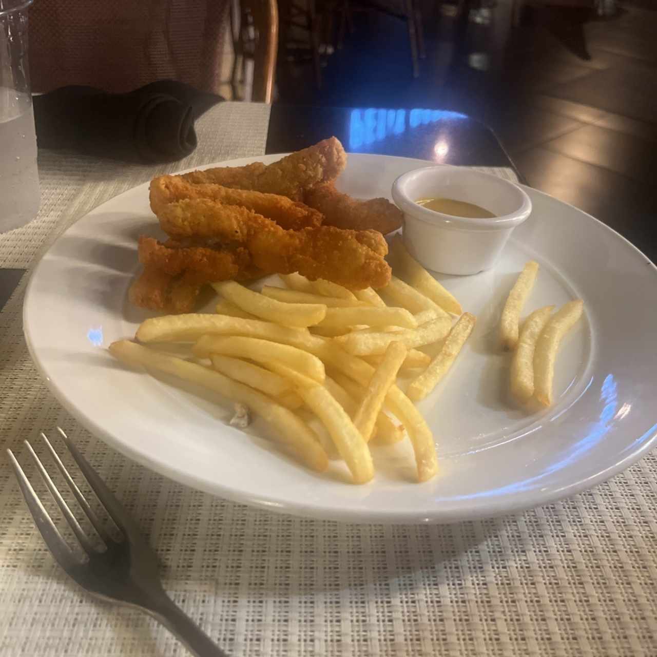 Papitas fritas con pollo 
