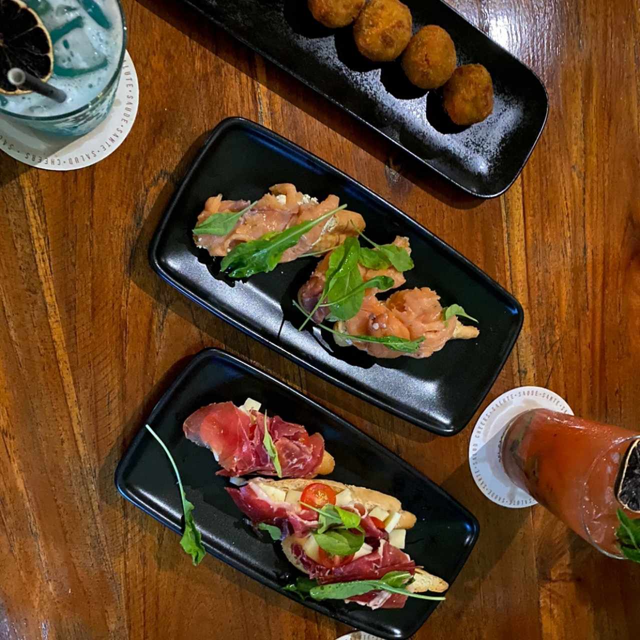 crostinis y croquetas