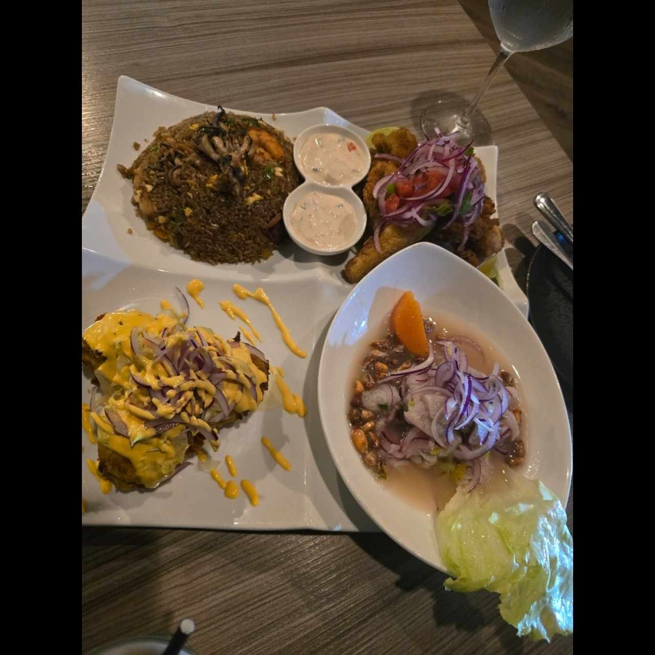 combinación de delicias peruanas