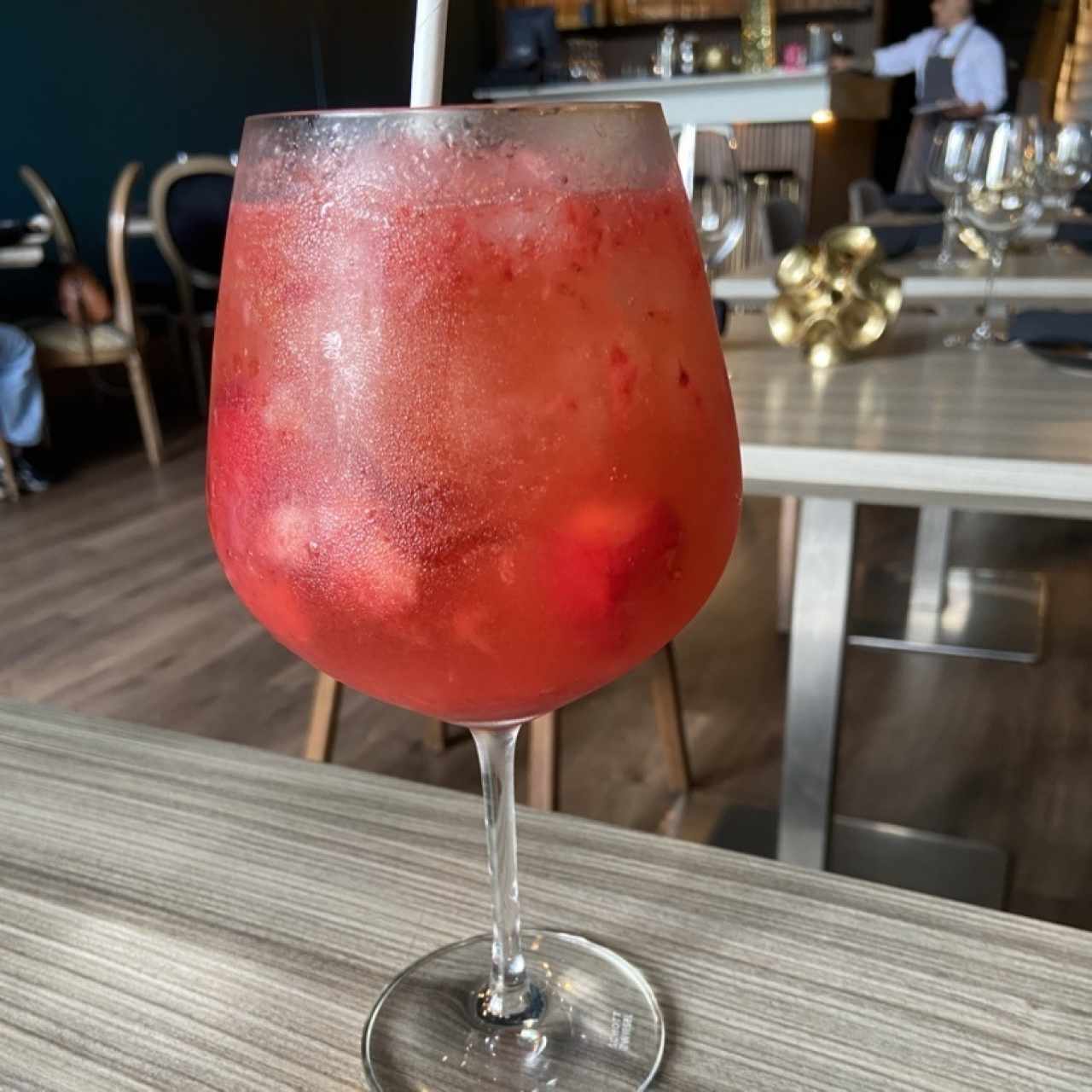 Gin con frutos rojos