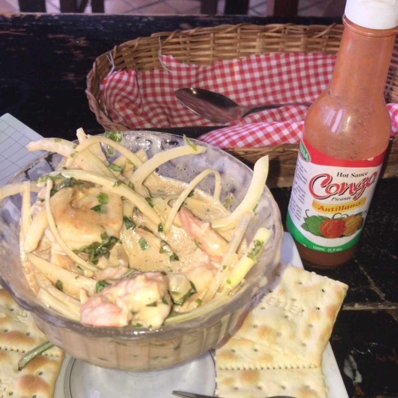 cocktail de camaron estilo colombiano