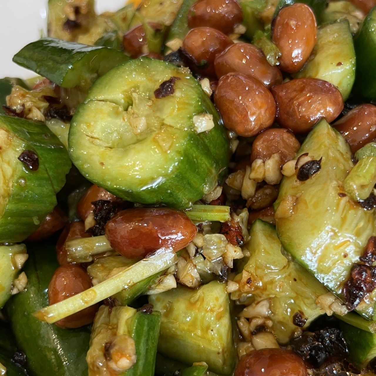 Ensalada de pepino con mani 