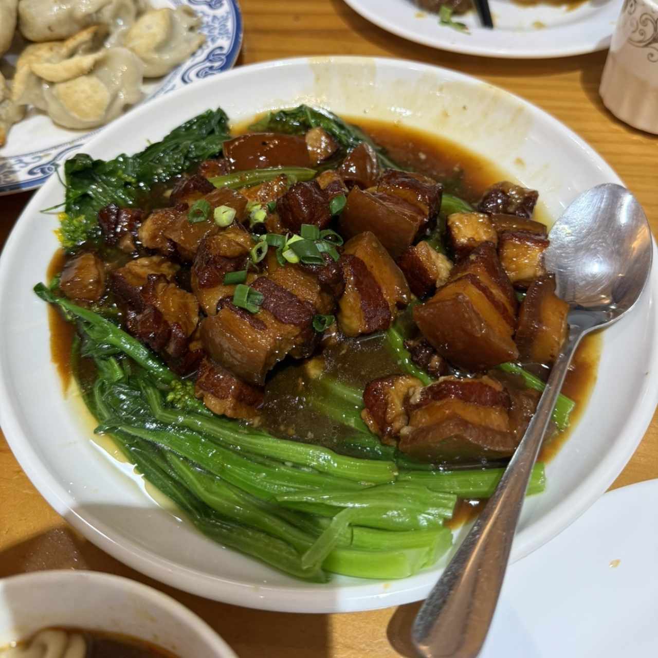 Puerco con salsa de anís 