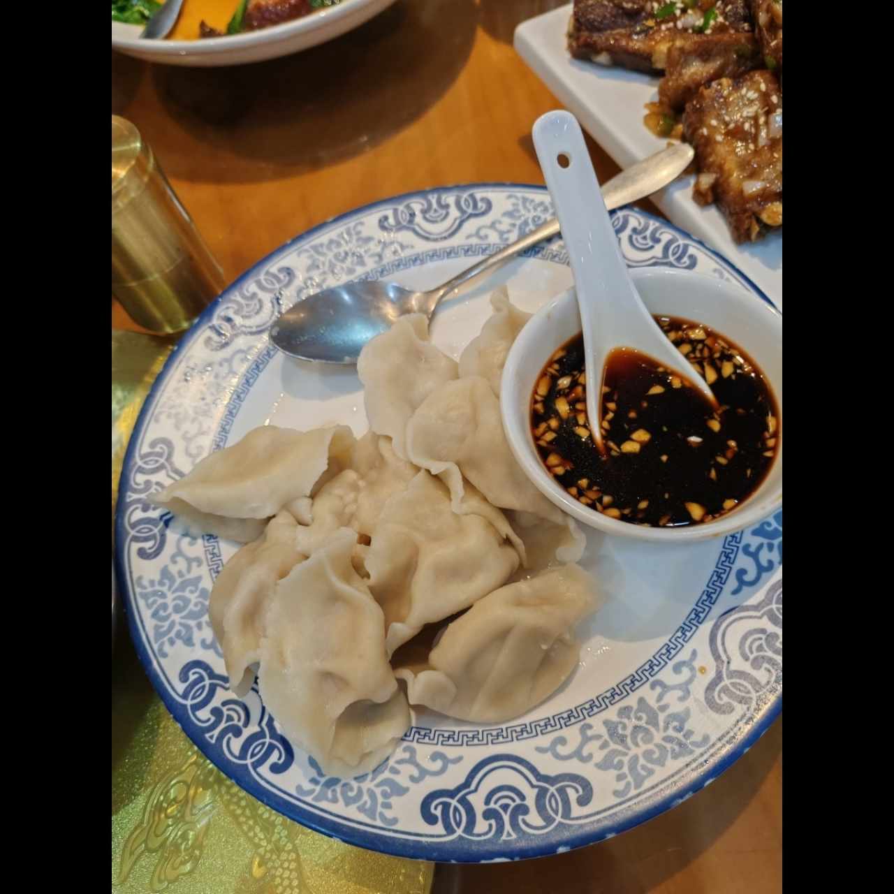 Wotip de puerco con cebollina 