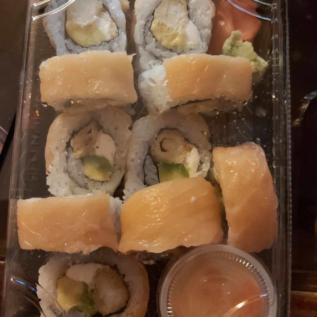 Uramakis - Tsurai roll
