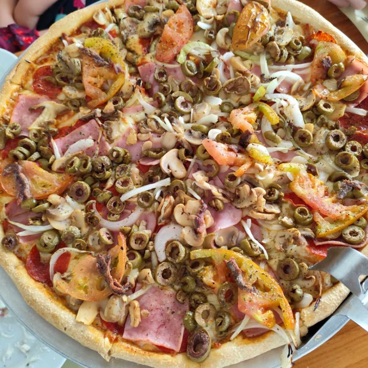 Pizzas especiales - Pizza athens