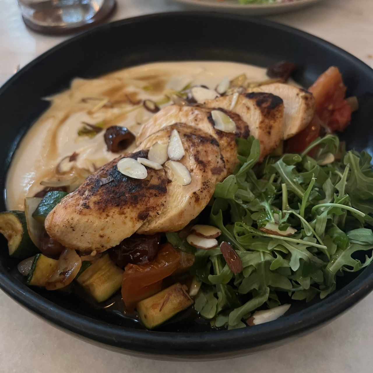 Platos Grandes - POLLO EN ESPECIAS