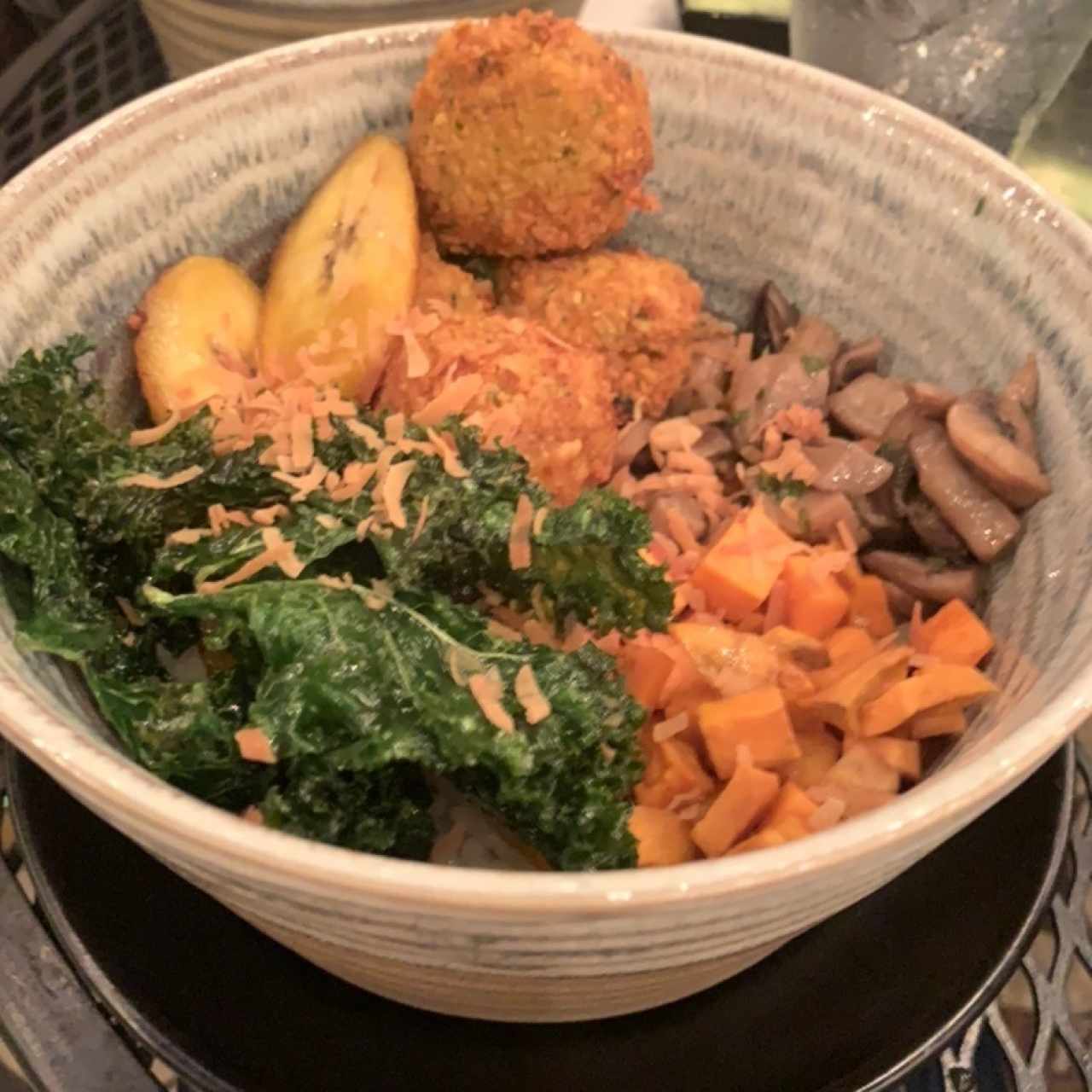 Platos Grandes - BOWL DE FALAFEL