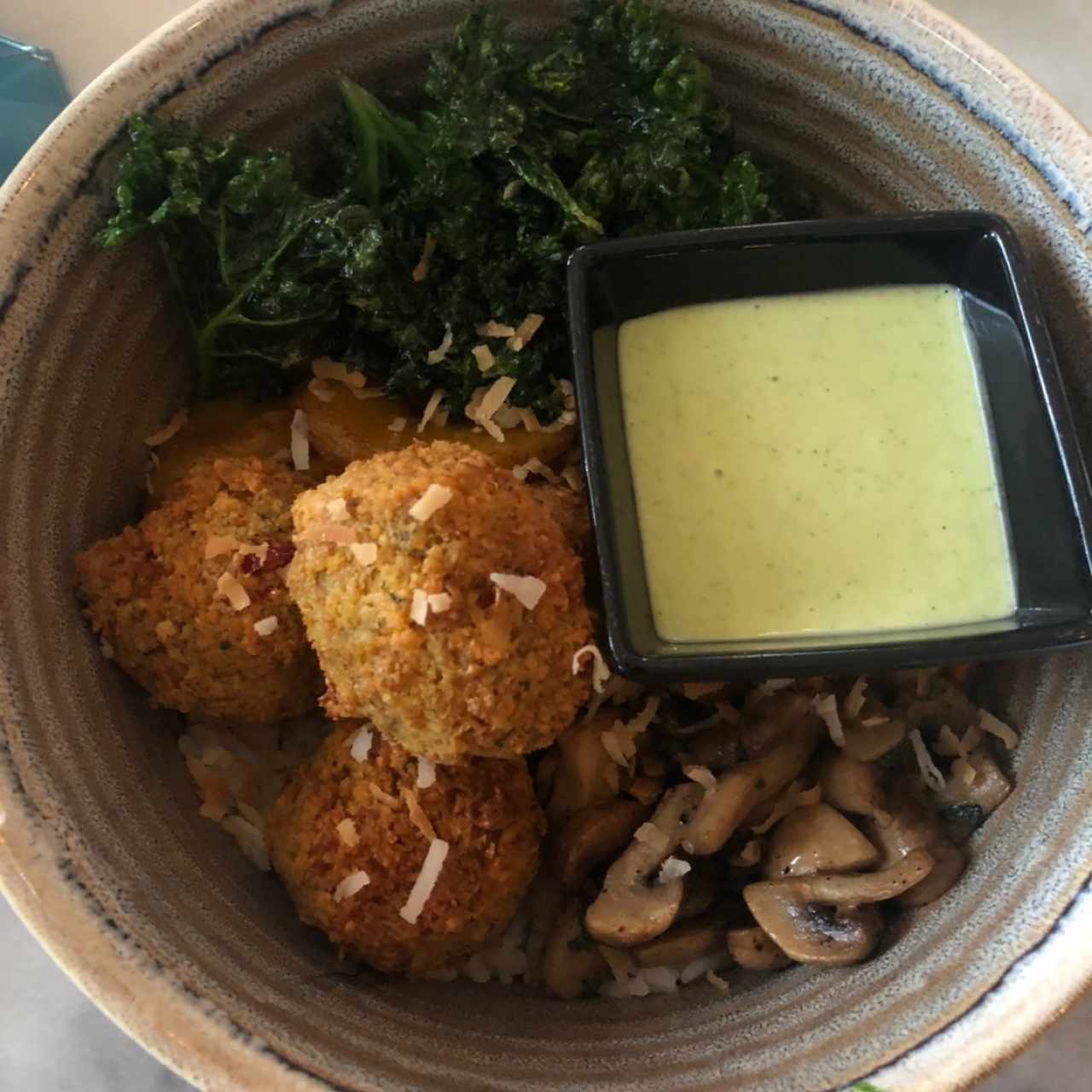 Platos Grandes - BOWL DE FALAFEL