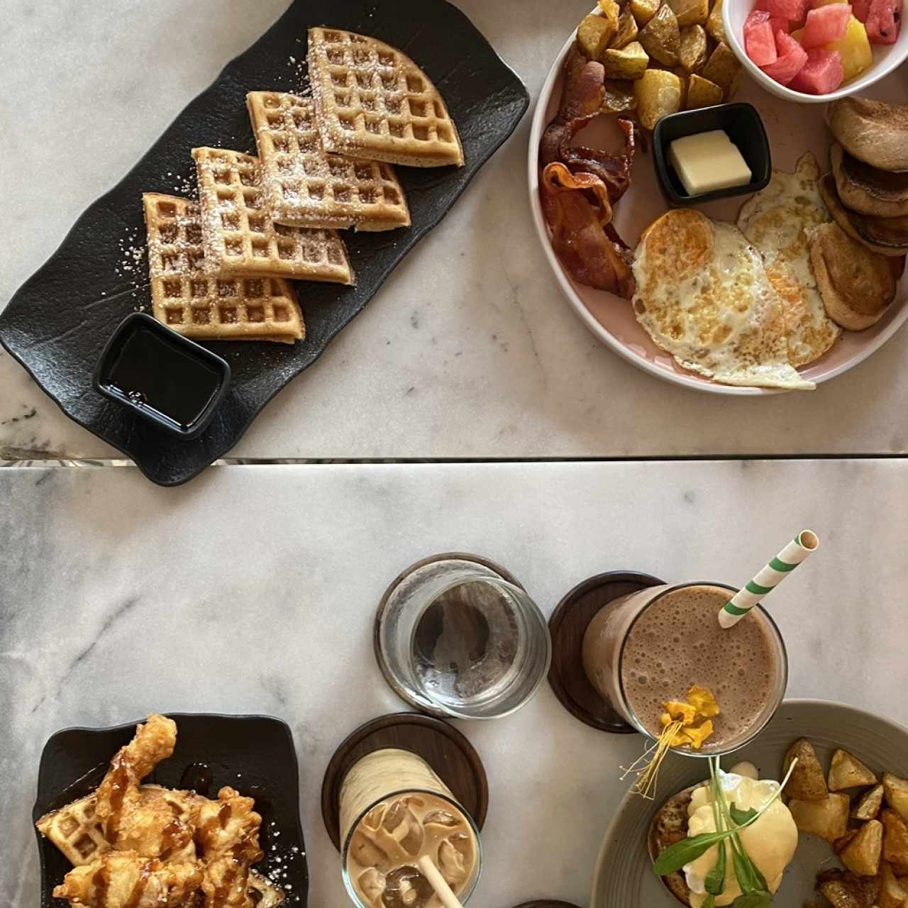 BRUNCH - Chicken y Waffles