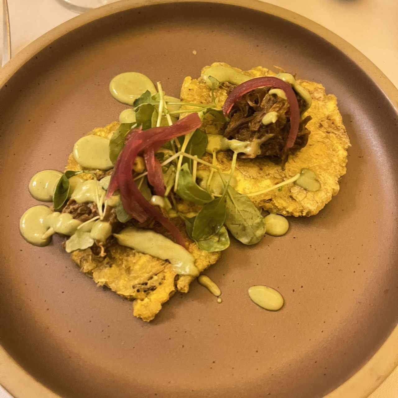Patacones con ropa vieja