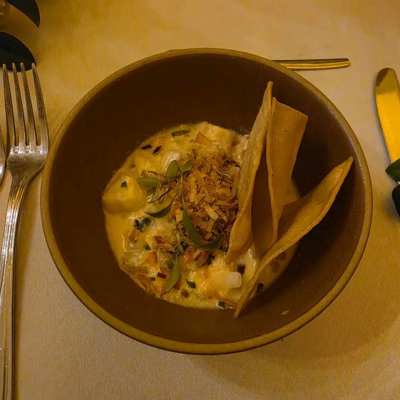 Ceviche de corvina con maracuyá y coco