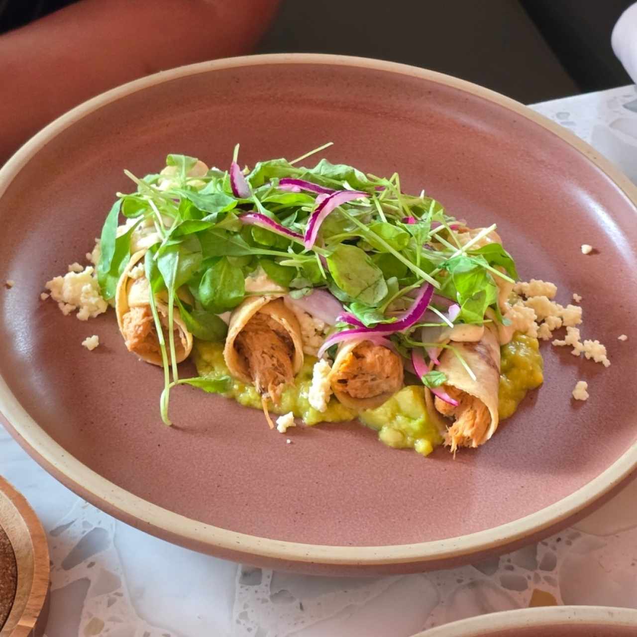 Platos Pequeños - FLAUTAS DE POLLO