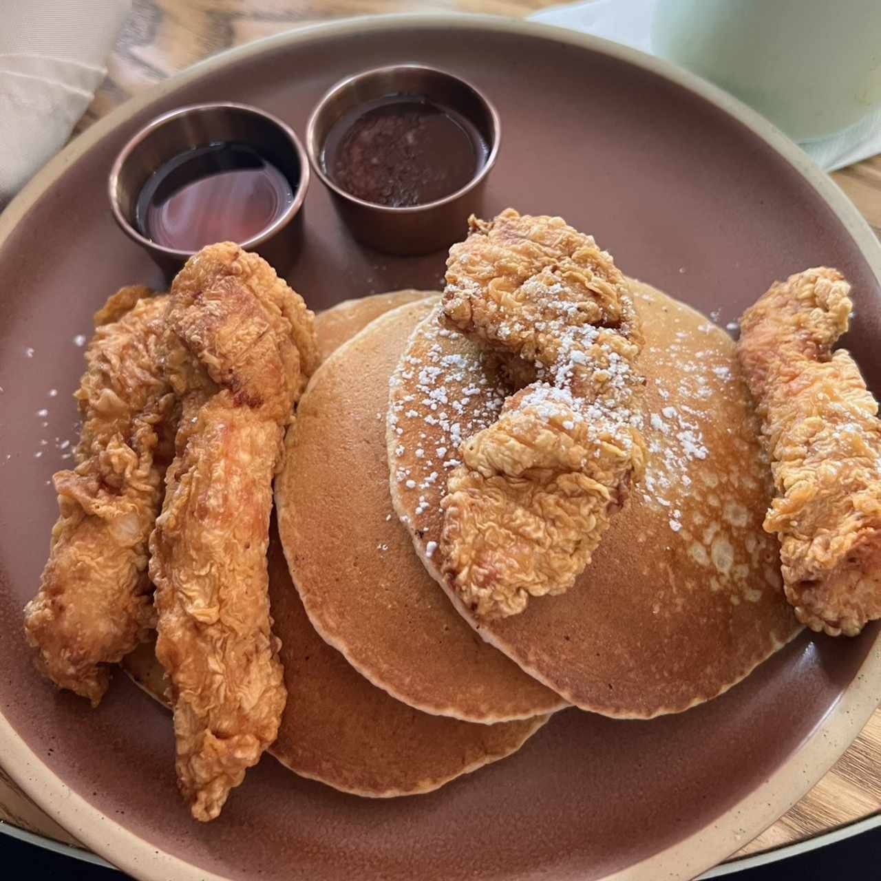 BRUNCH - CHICKEN & WAFFLES
