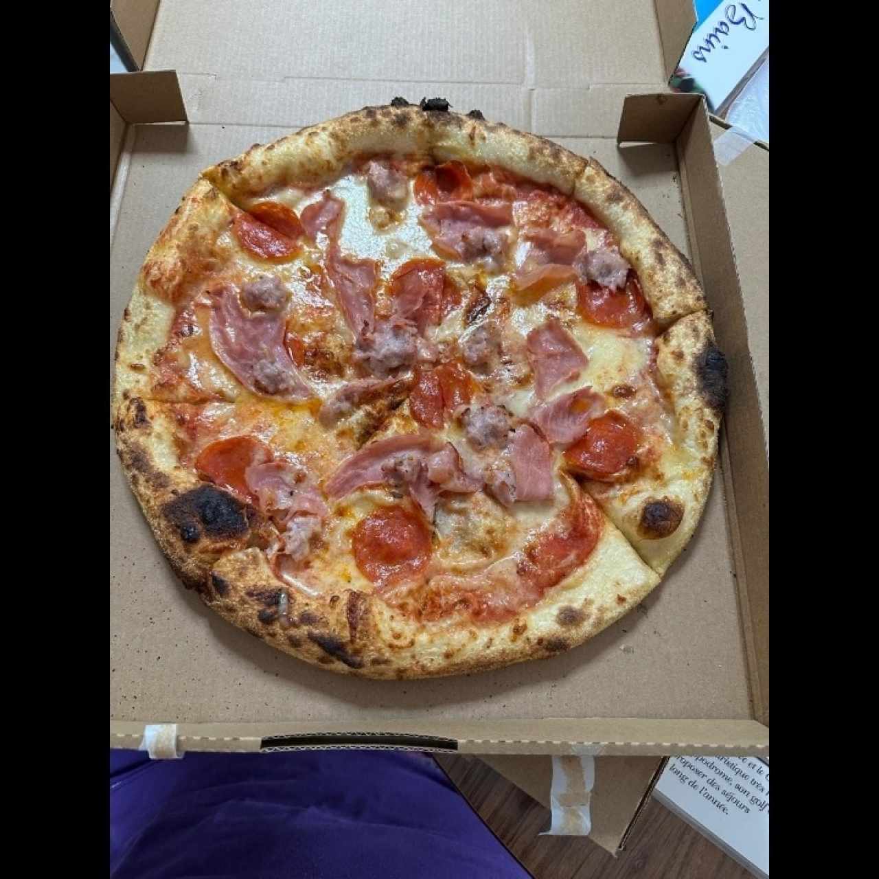Pizzas Rojas - Carnívora 14 pulgadas 