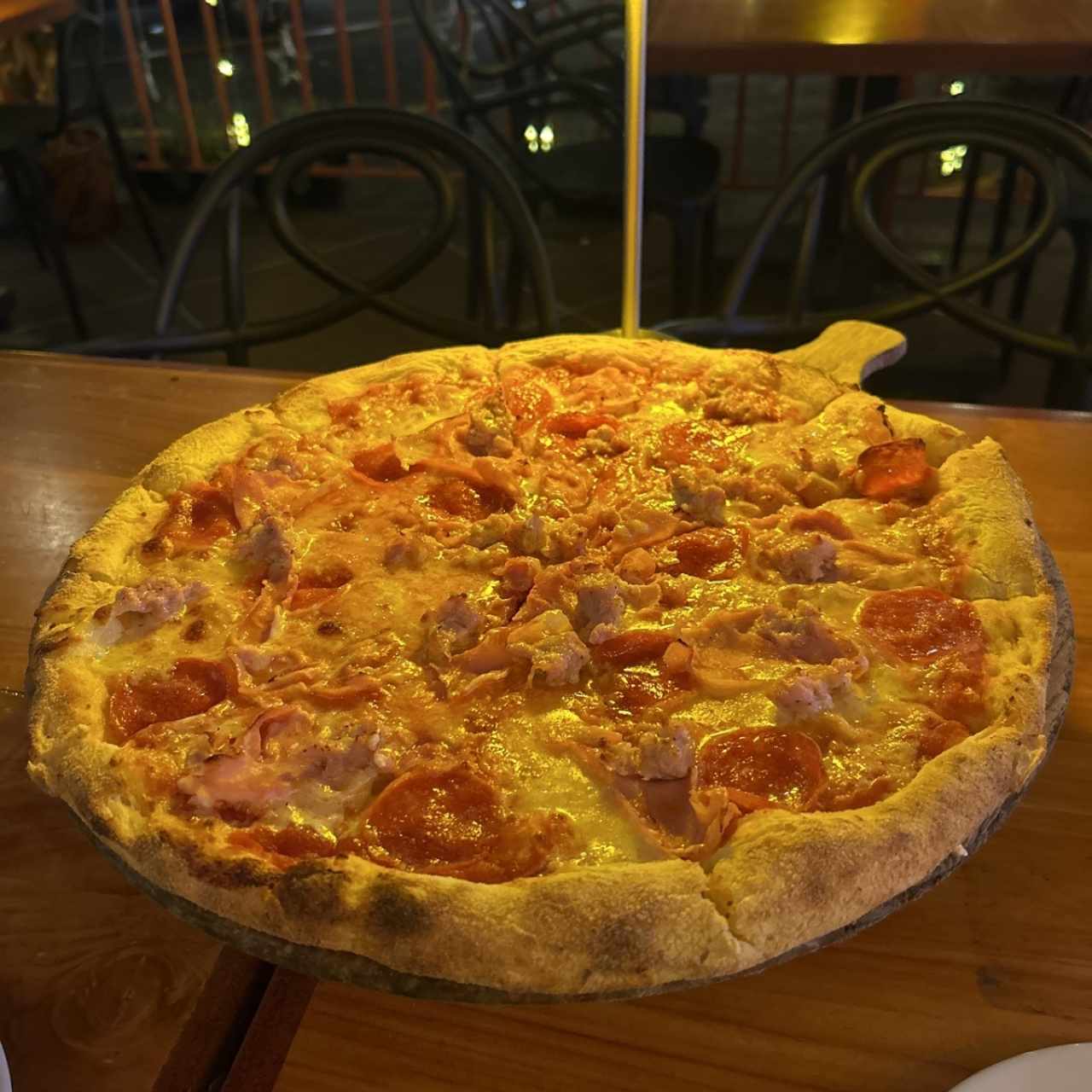 Pizzas Rojas - Carnívora