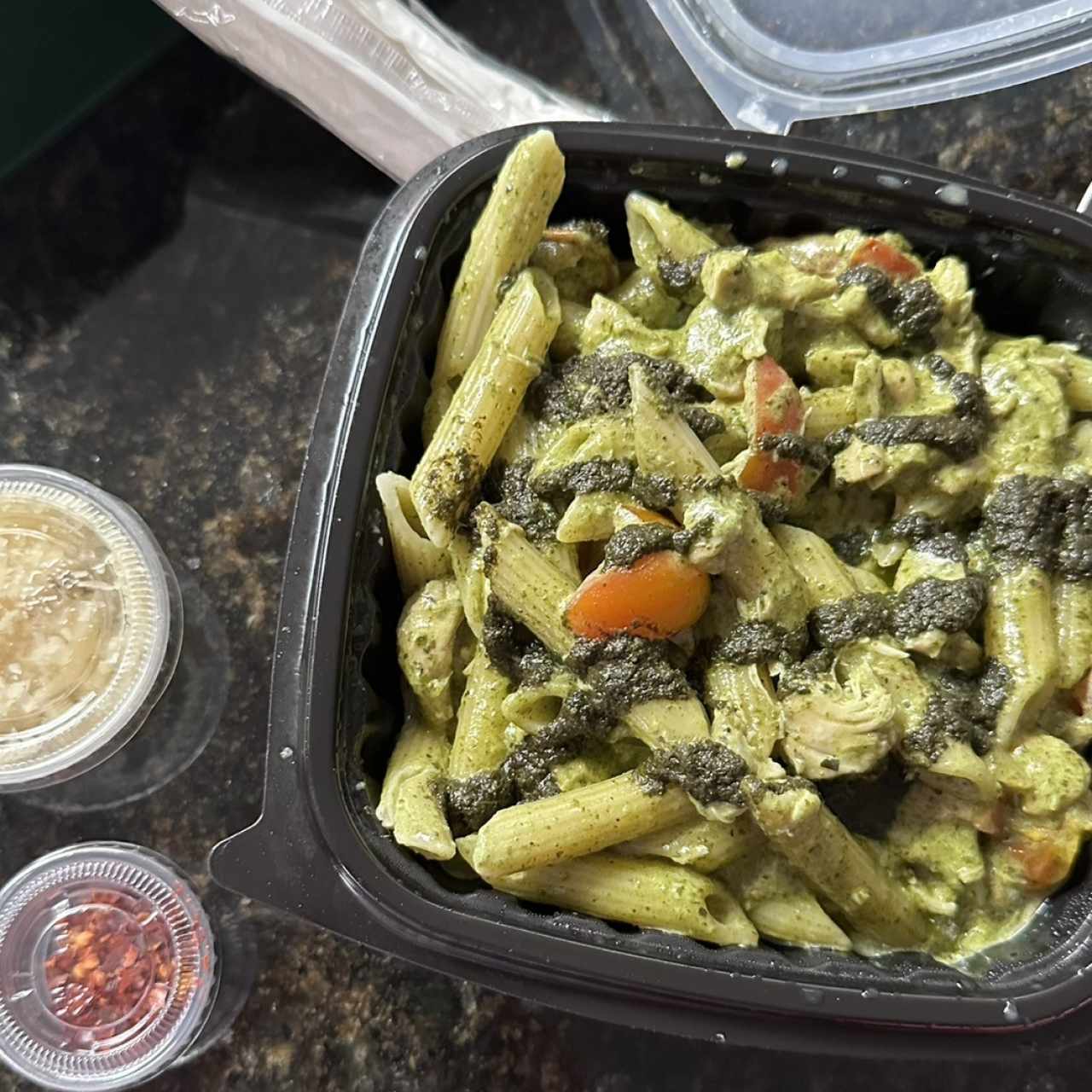 Pastas - Pollo / Pesto