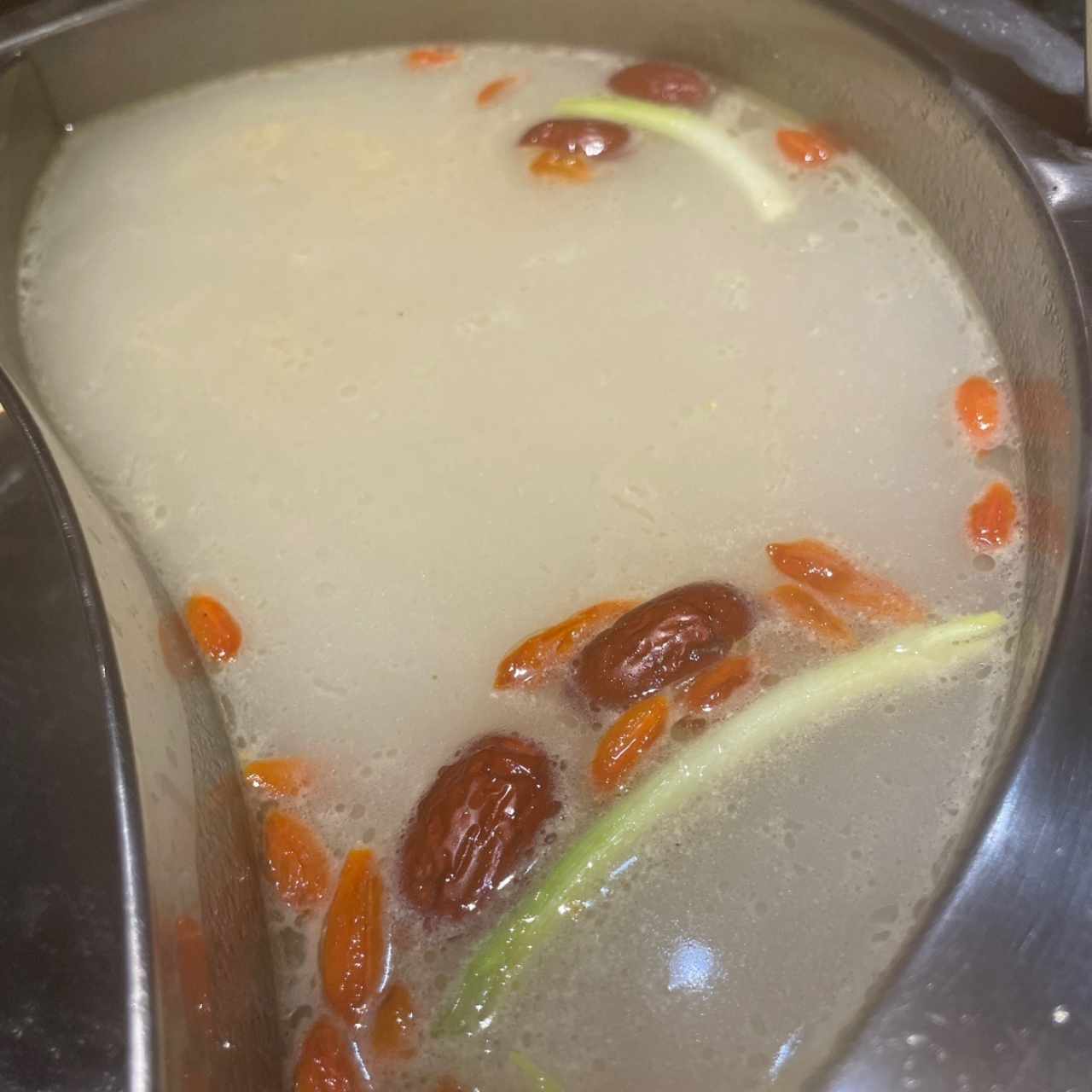Caldo de Qing Bu Liang