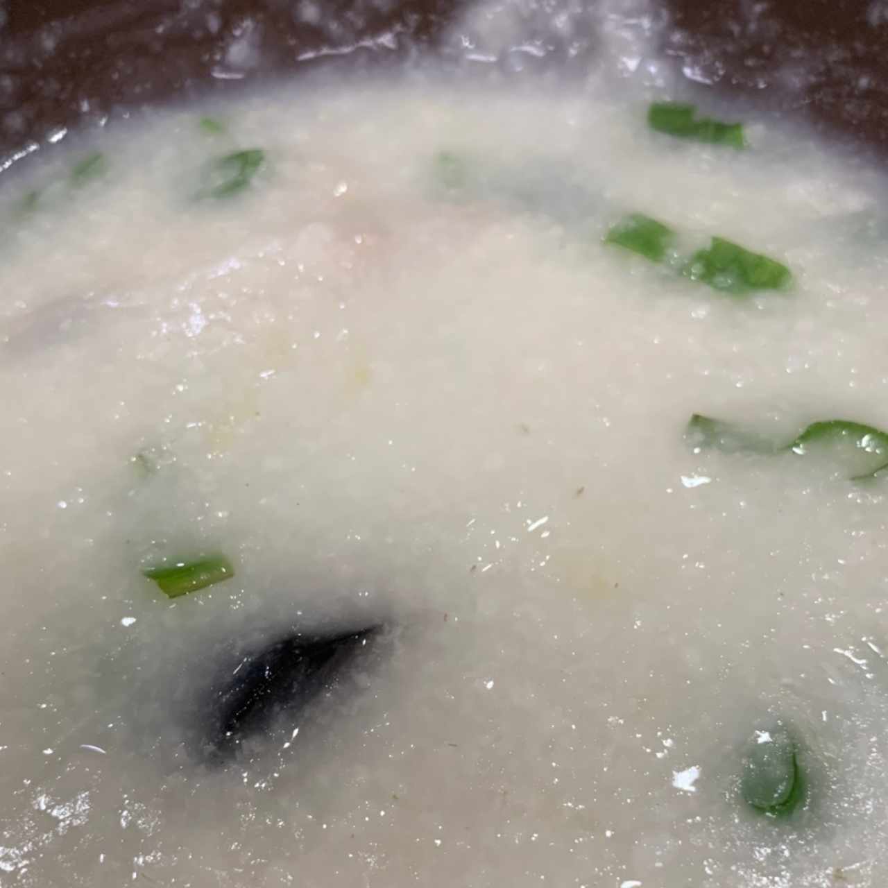Guacho de huevo negro con puerco 