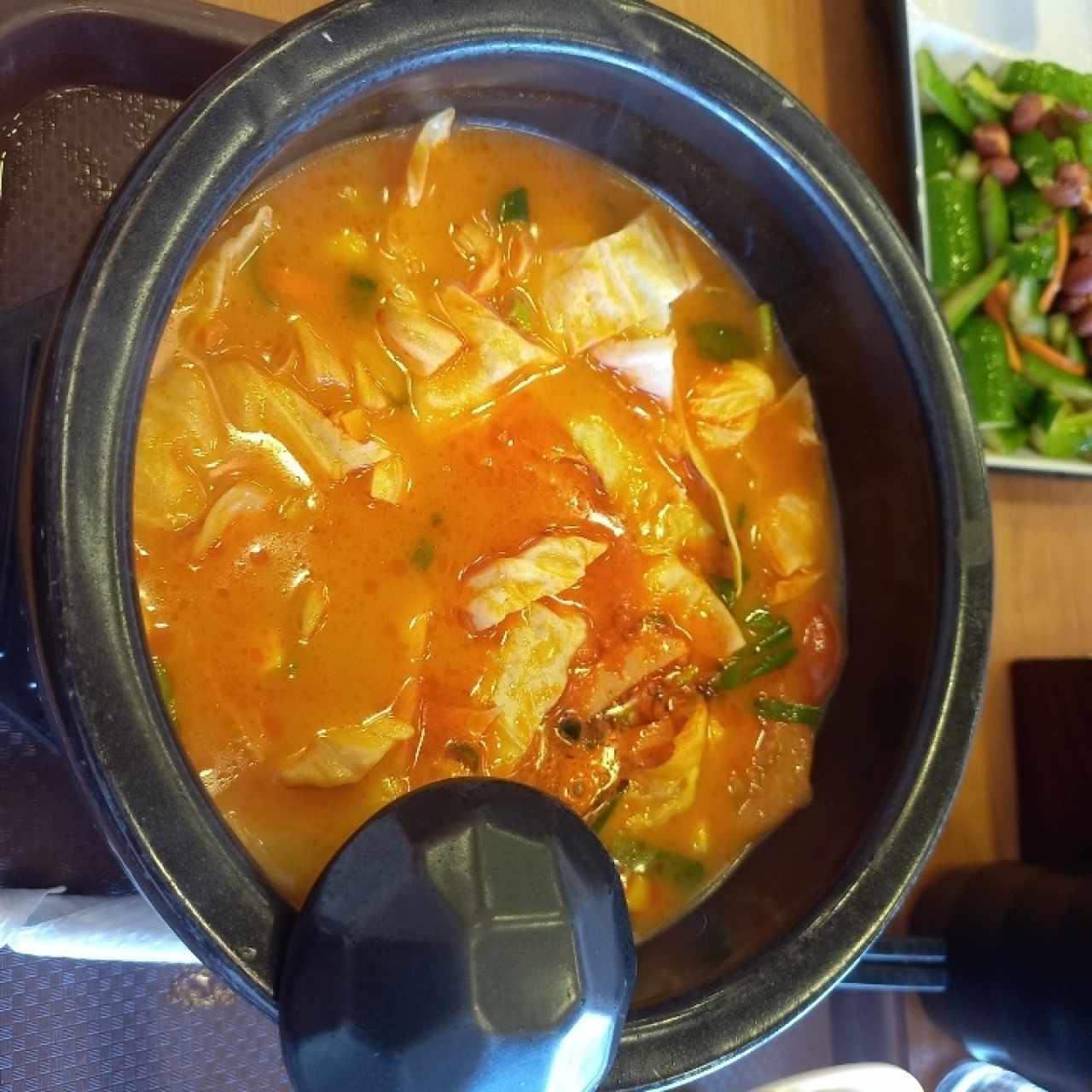 Mixian de puerco asado y tomate