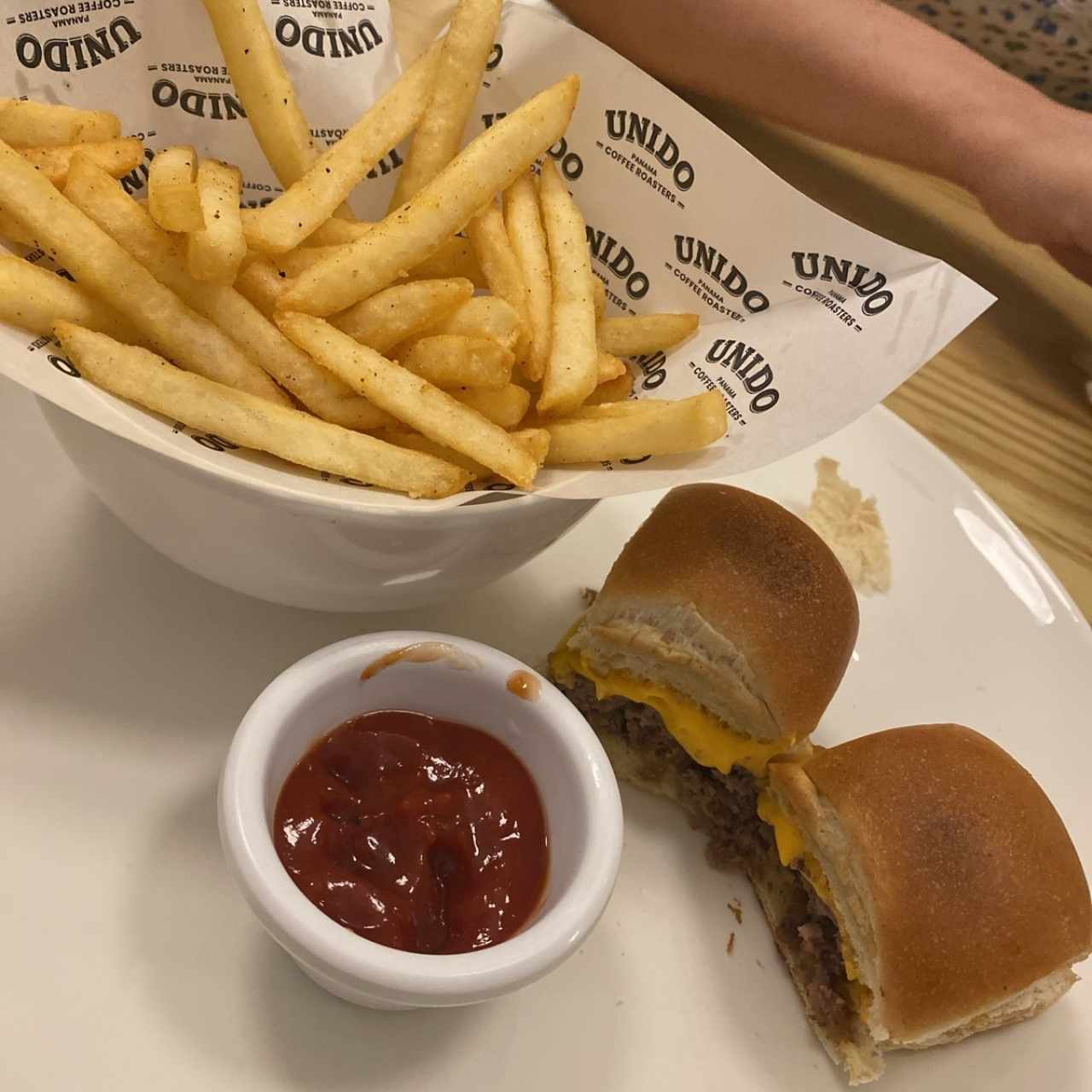 Unido Kids - Mini Burgers