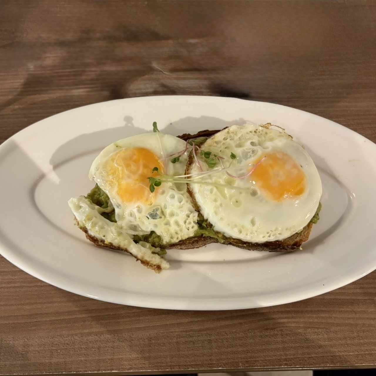 DESAYUNO - AVOCADO TOAST