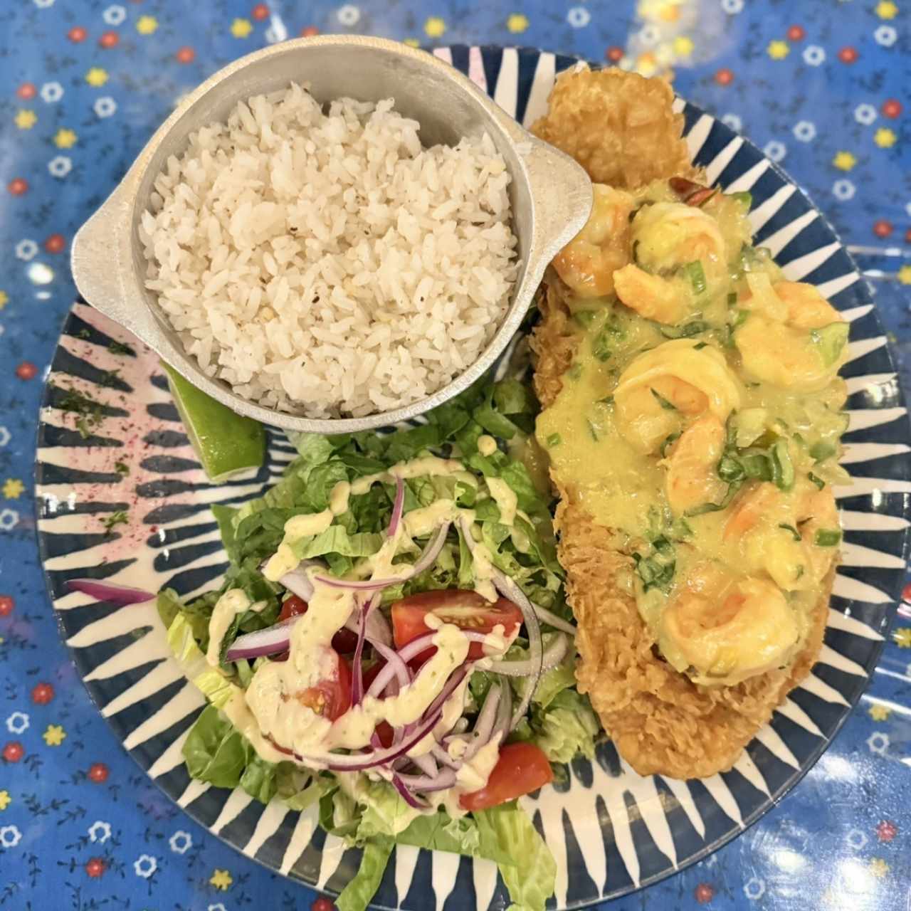 Filete de Pescado con Corona de Camarones