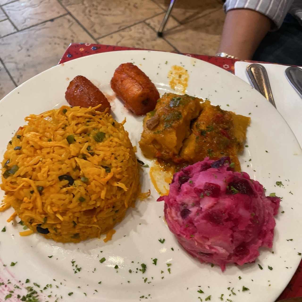 Las Sabrosuras - Arroz con Pollo