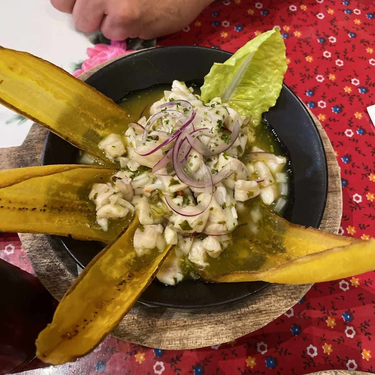 Ceviche de Maracuyá con Chips de Plátano