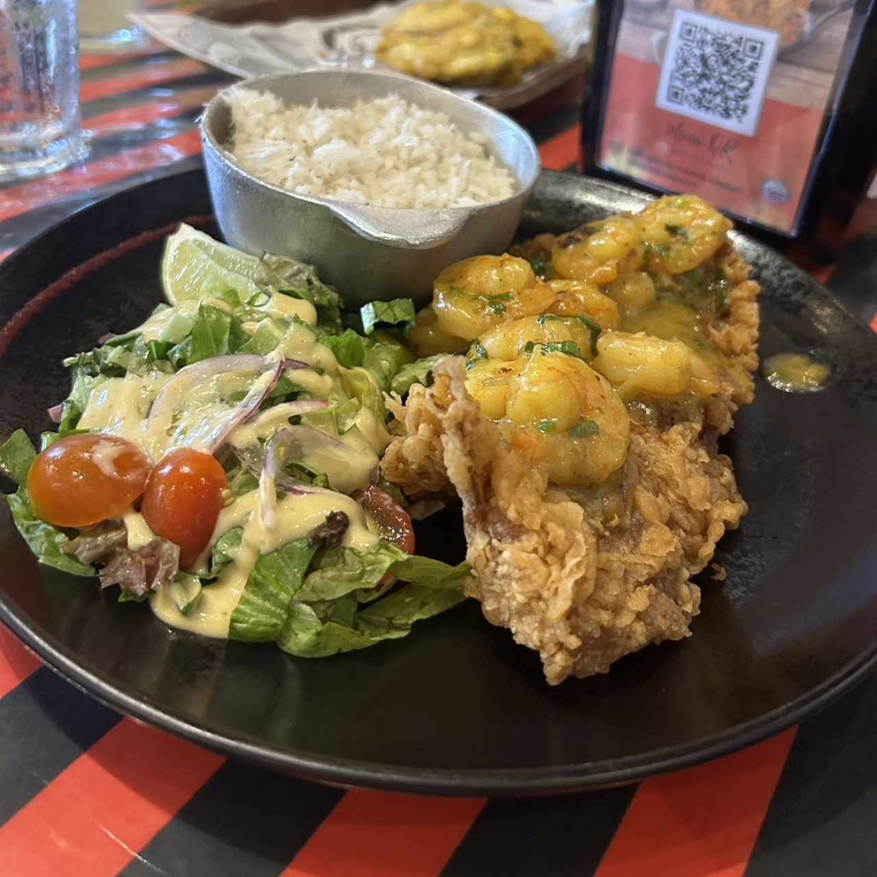 Filete de Pescado con Corona de Camarones