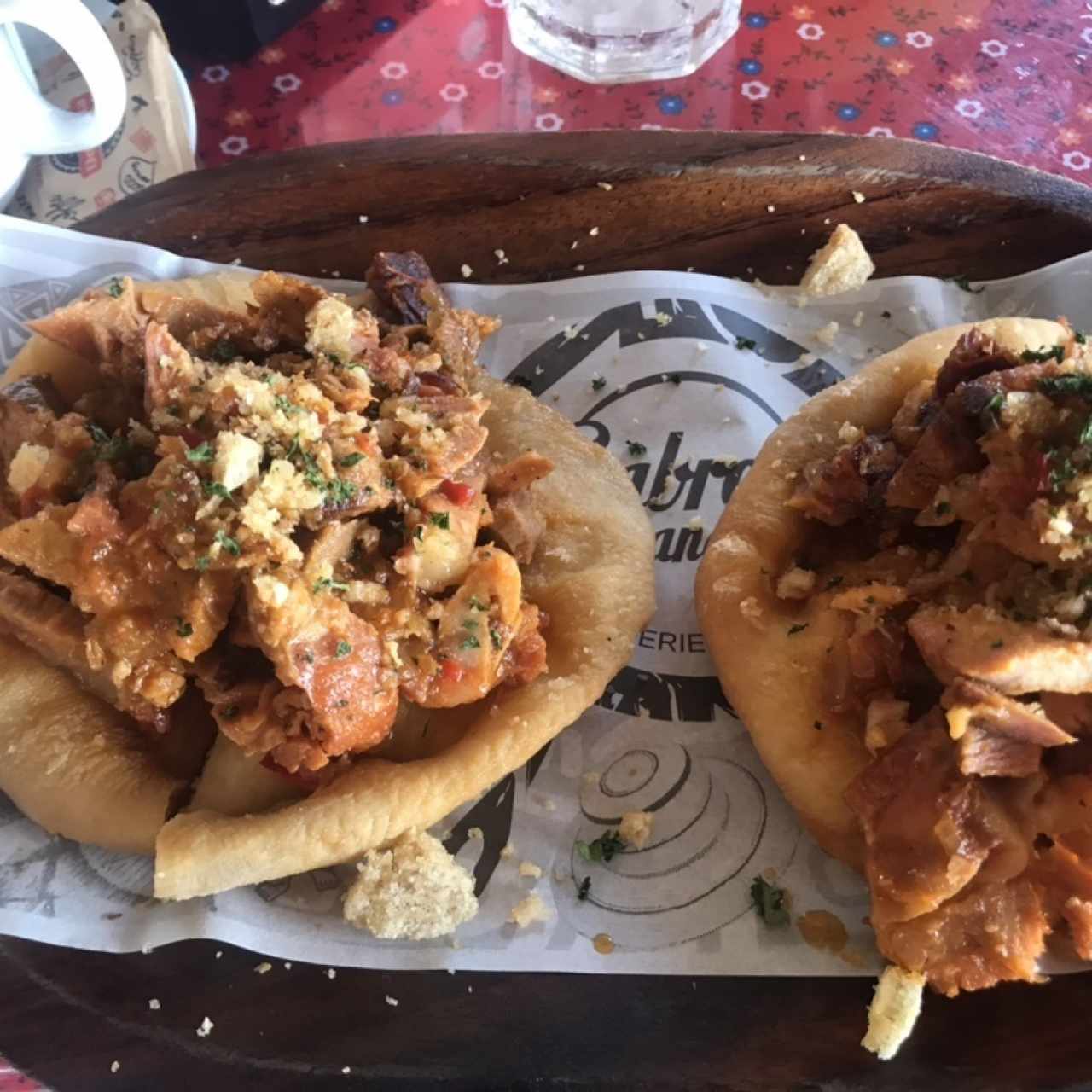 Hojaldre con Lechona a la Leña