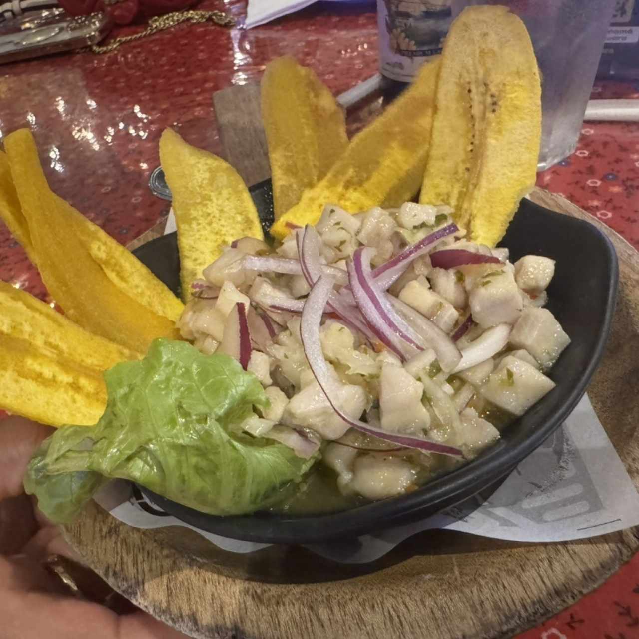 Ceviche de Maracuyá con Chips de Plátano