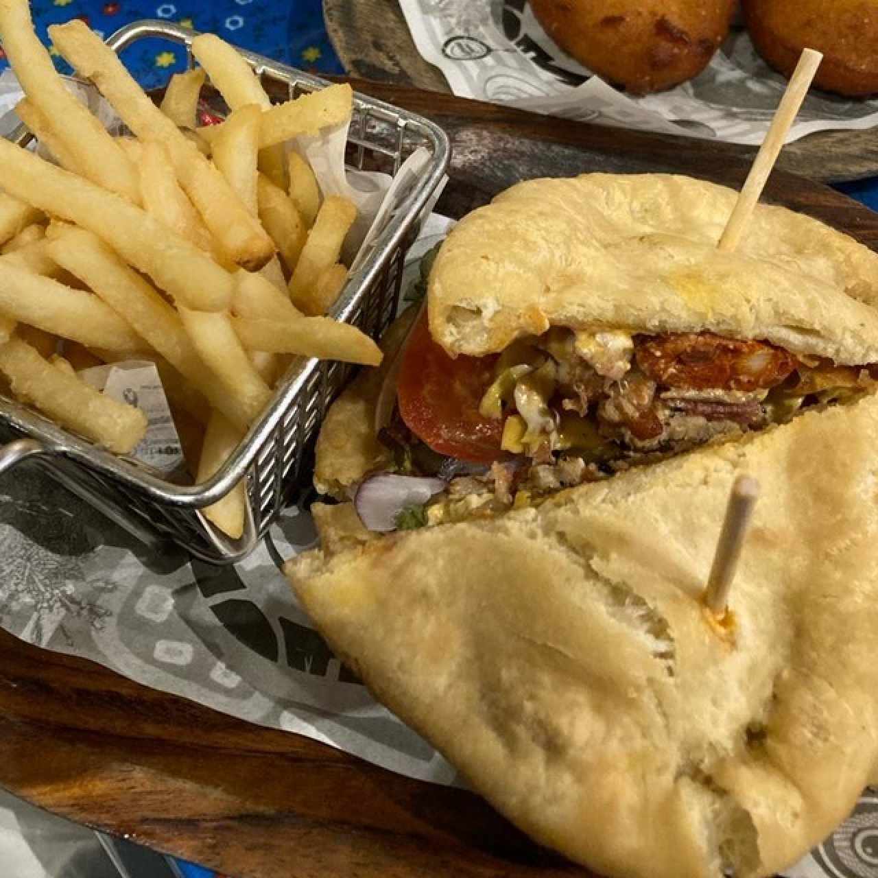 Hamburguesas - Emparedado Panameño