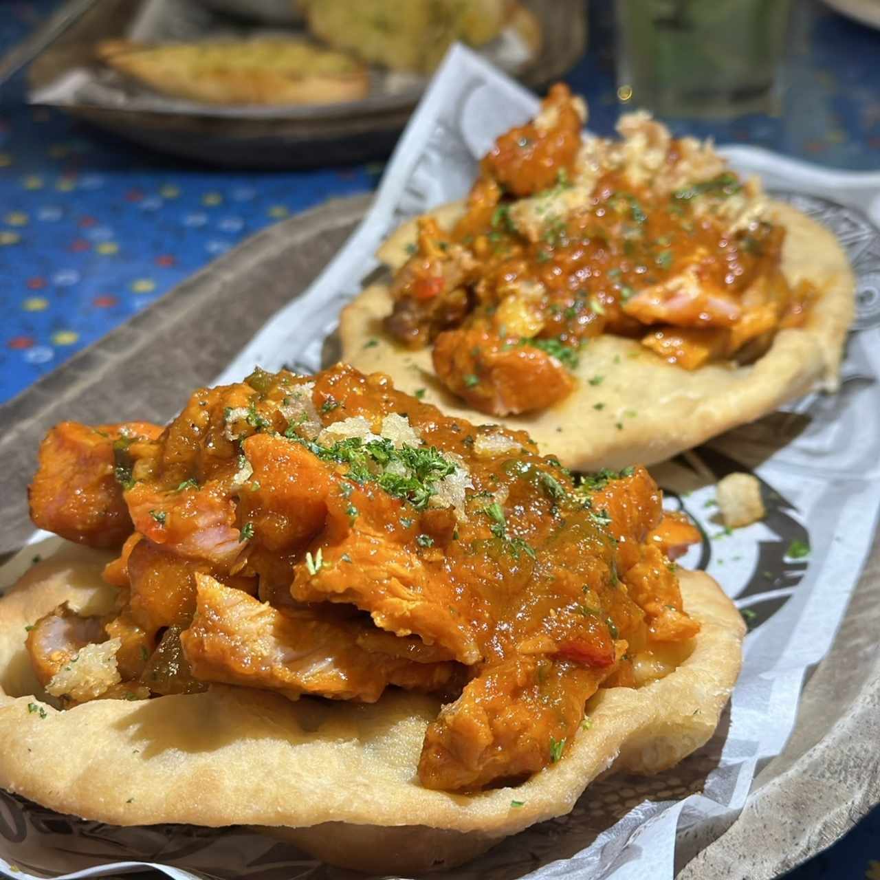 Hojaldre con Lechona a la Leña