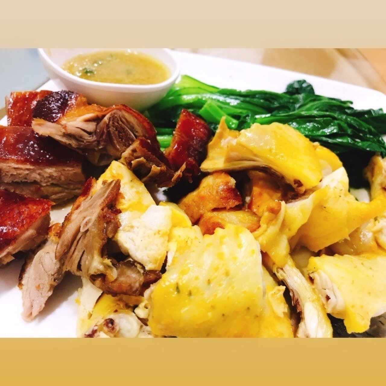 combinacion de puerco, pollo y pato