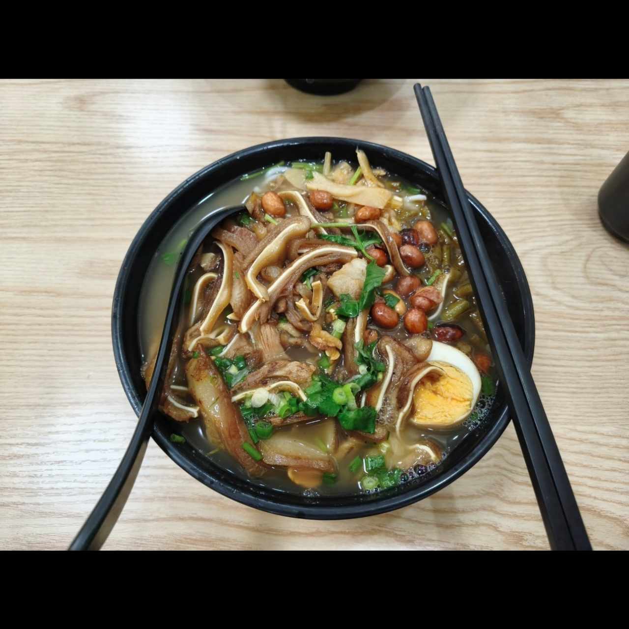 sopa de fideos con orejas