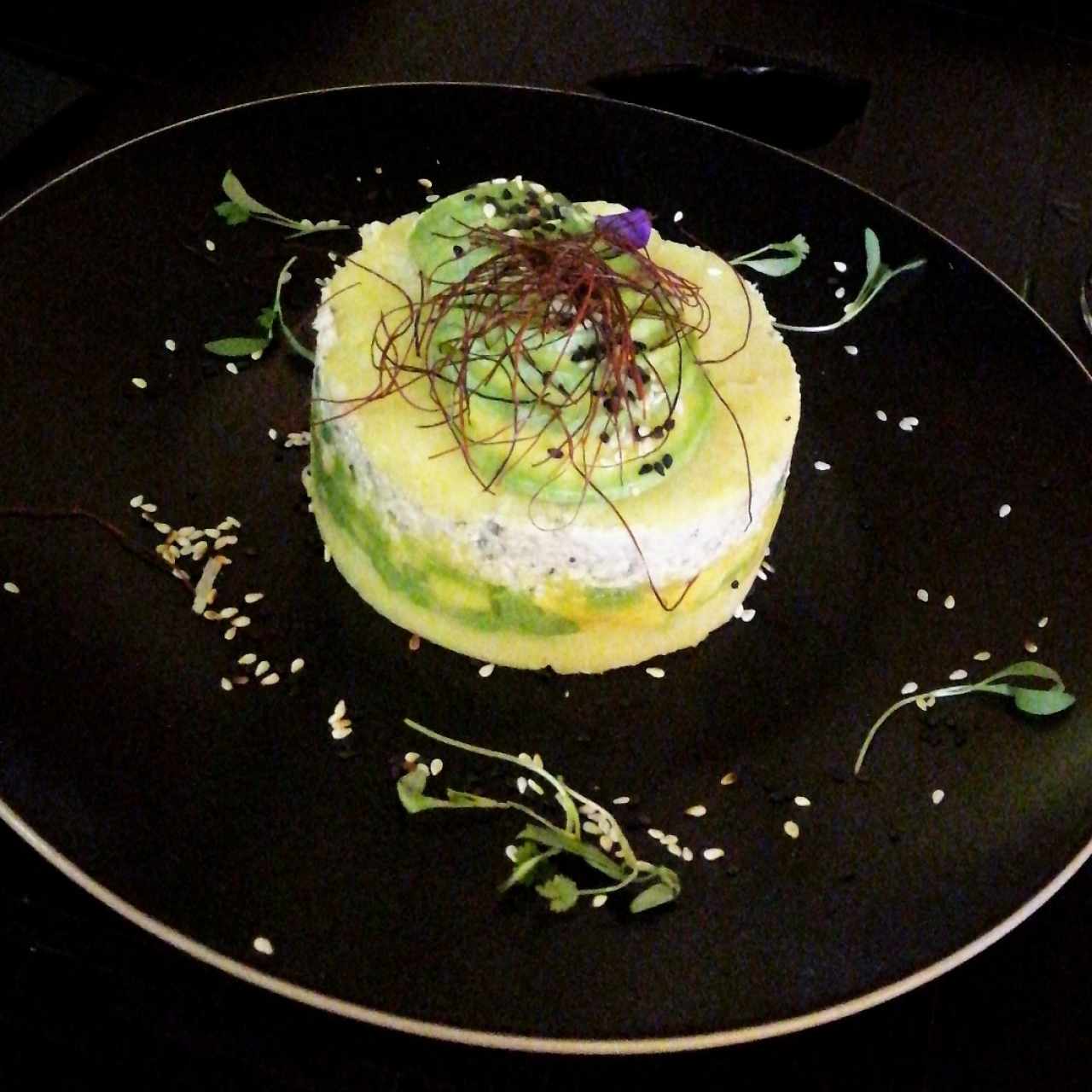 Atún con aguacate 