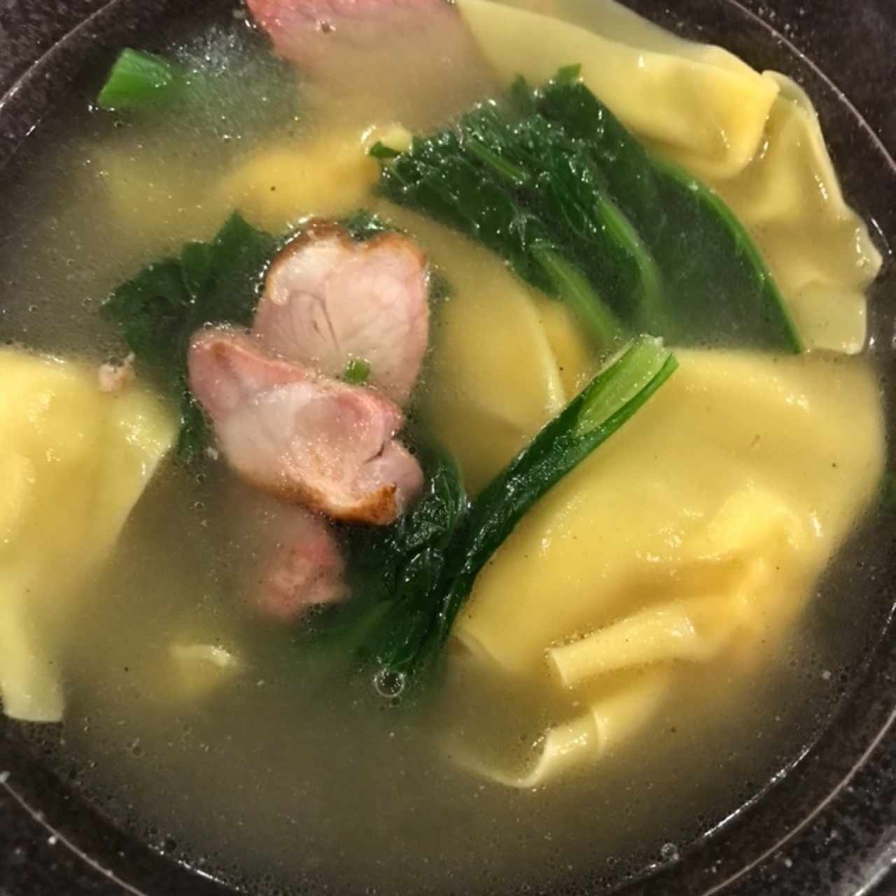 Sopa de wonton sin fideos 