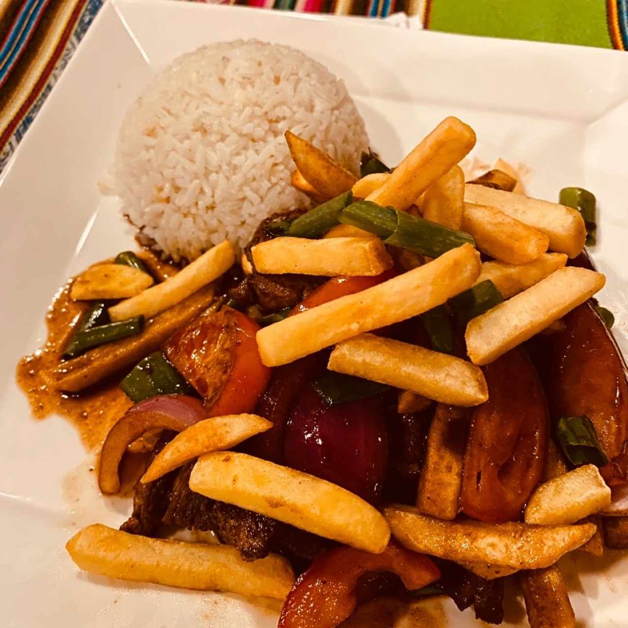 Lomito Saltado