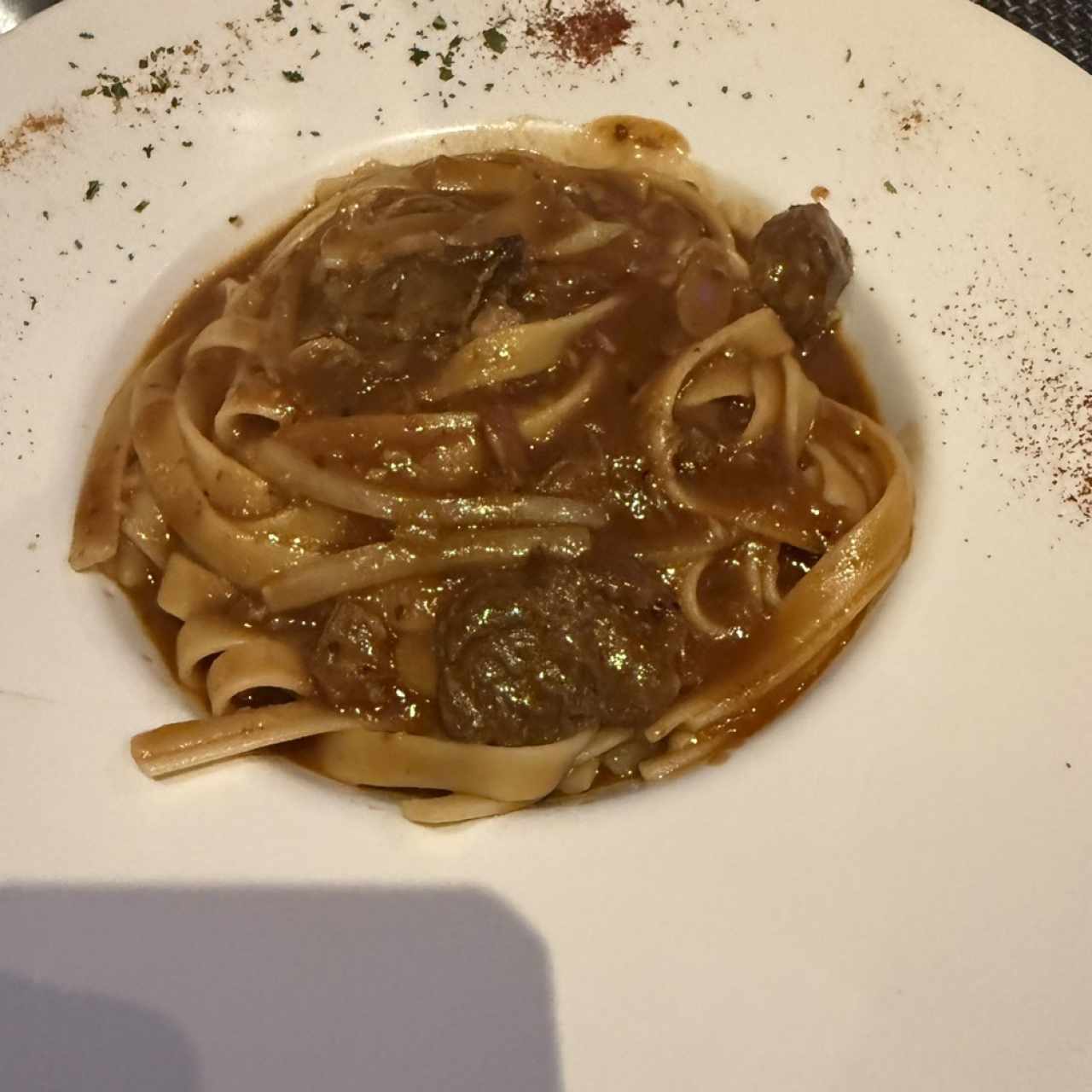 Ossobuco de Res con Linguinni a la Crema