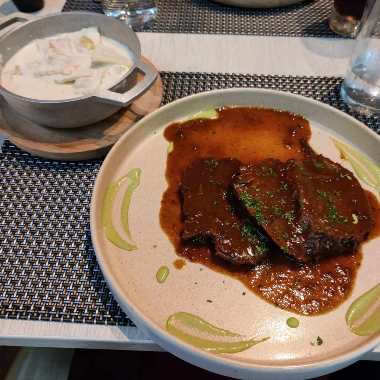 Extracotto con Raviolis a los 4 quesos