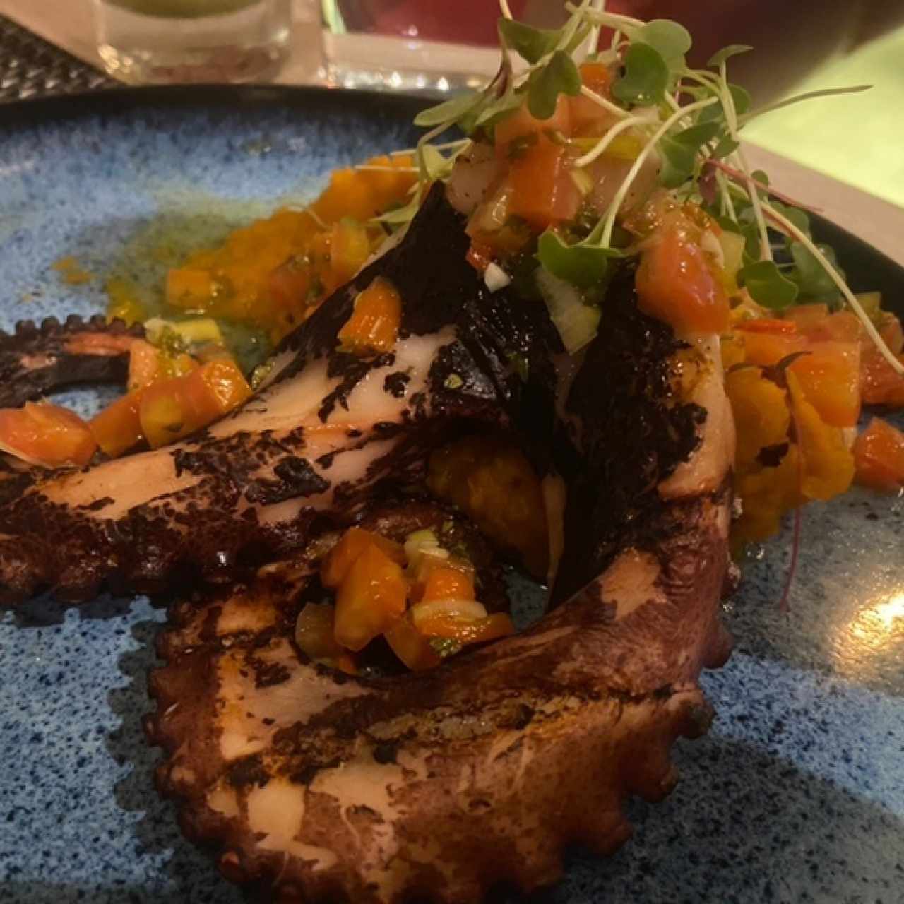 Entrada de Pulpo con crema de Zapallo 