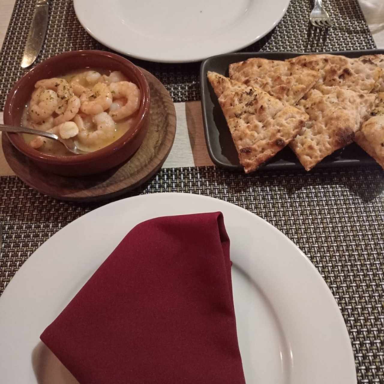 FOCACCIAS & BRUSCHETTAS - Focaccia Tradicional