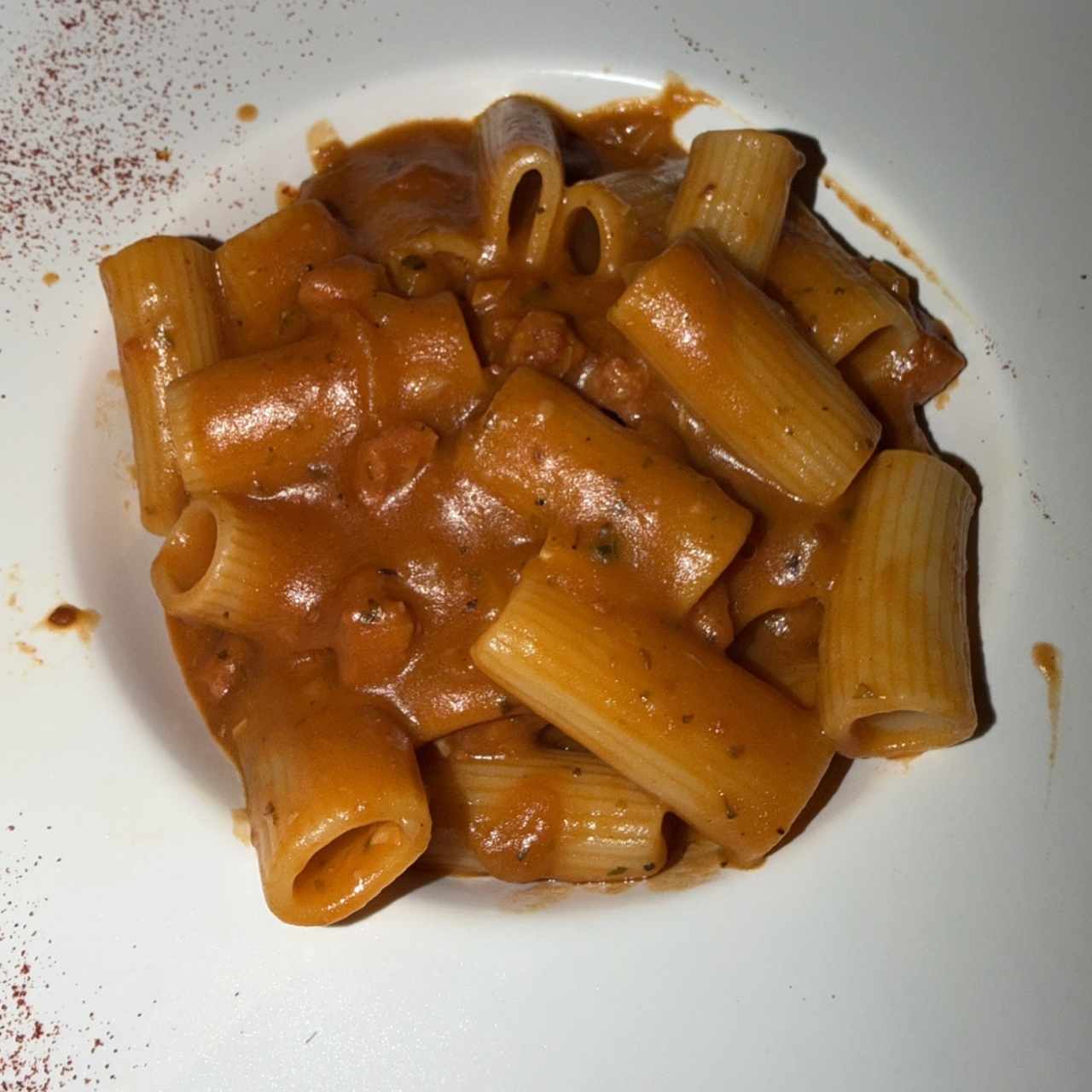 Rigatonnis al Ragu con Chorizo