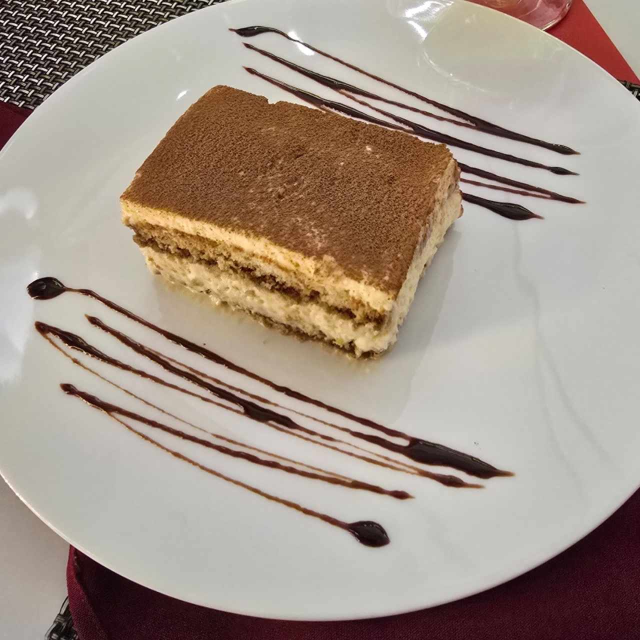 POSTRES - Tiramisú Tradicional