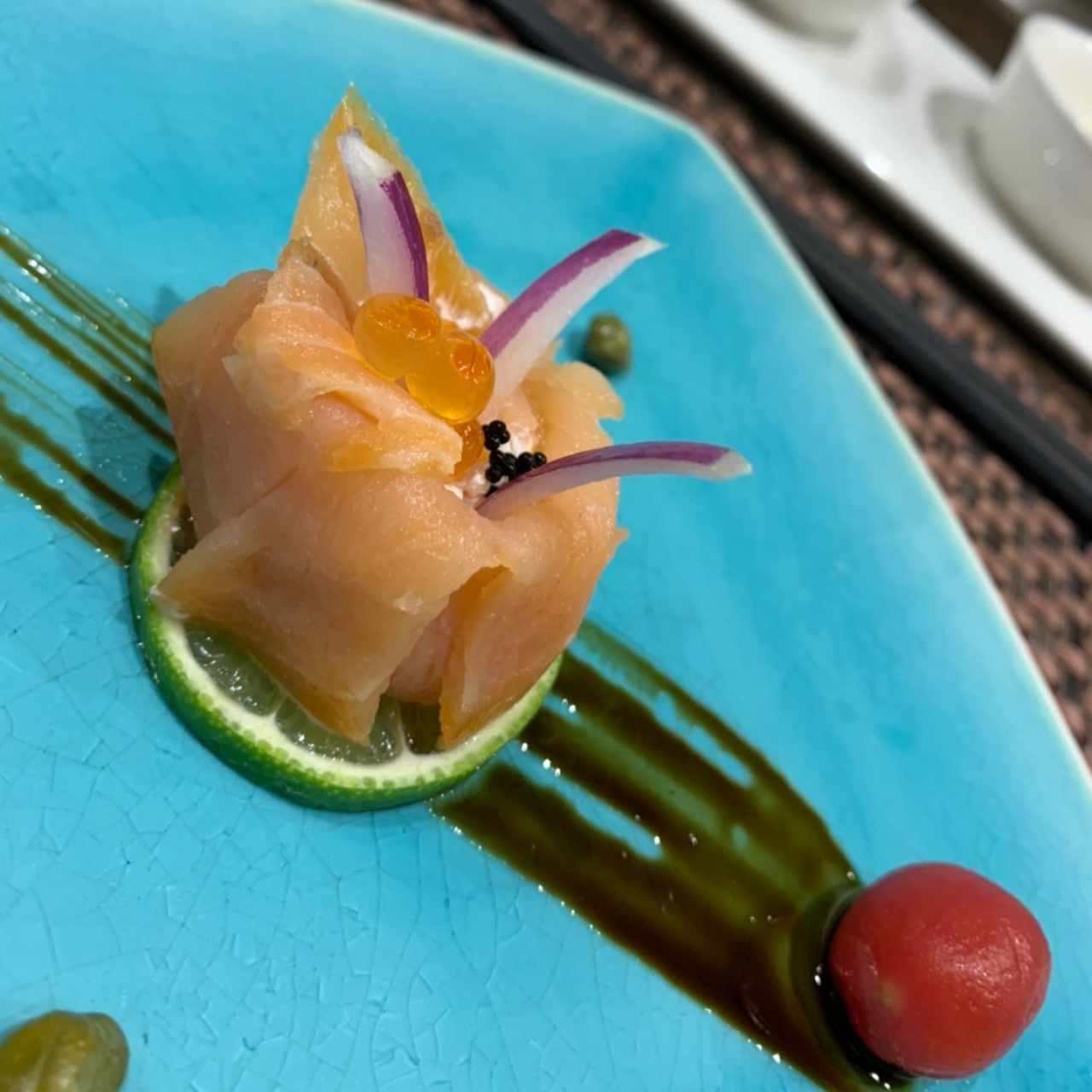 Roll de salmón ahumado