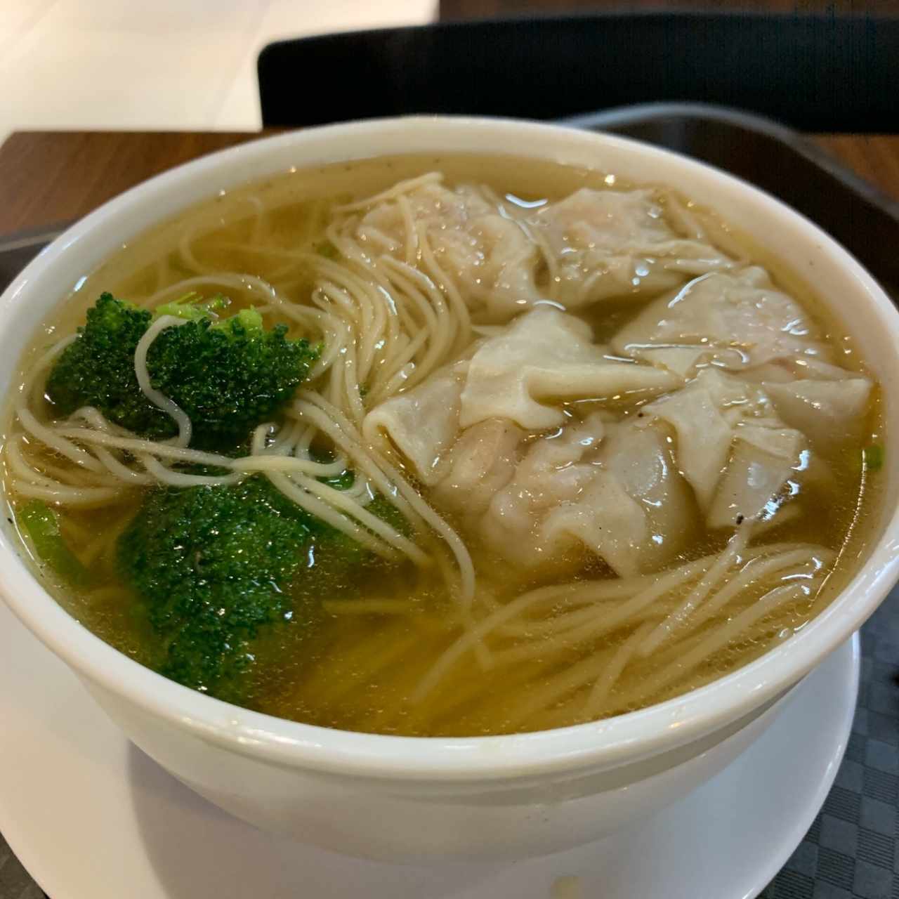 sopa de wonton