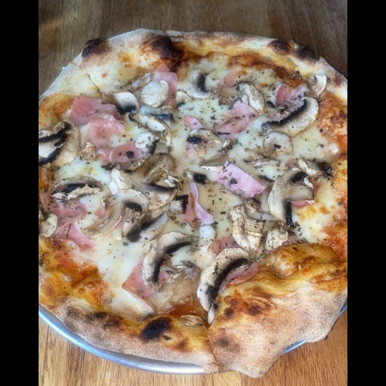 Pizzas Clásicas - Jamón y Hongos